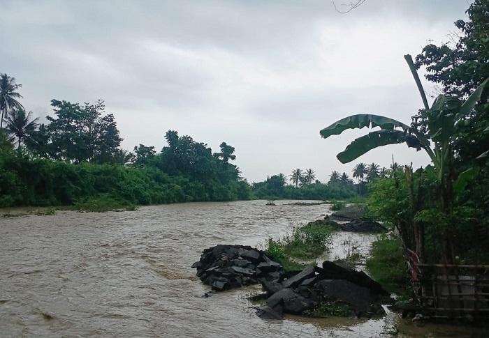 Banjir-akibat-luapan-Sungai-Toribulu.jpg