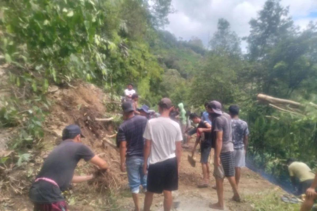 Banjir-dan-Longsor-di-Desa-Toro-Sigi-Rendam-50-Hektare-Sawah-Warga.jpg