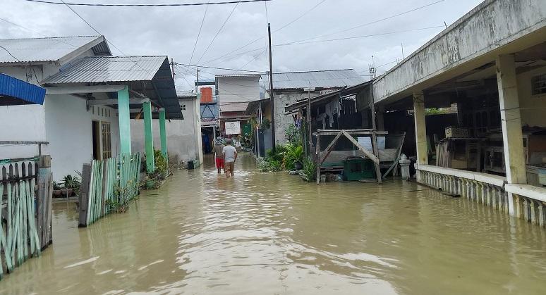 Banjir-merendam-pemukiman-warga-di-Kelurahan-Baru-Ked.jpg