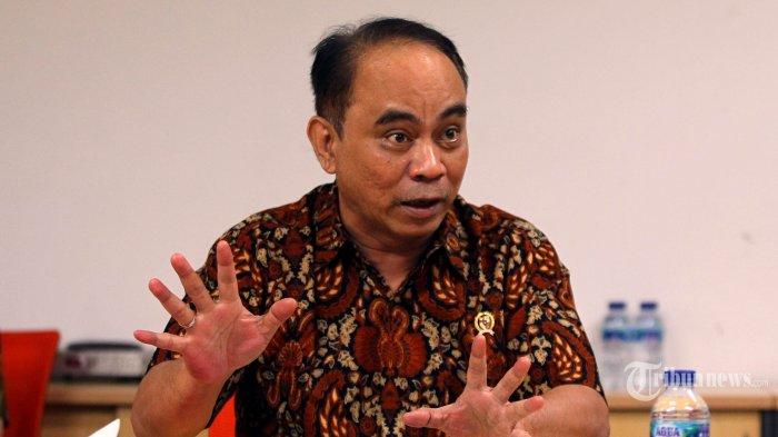 Budi-Arie-Setiadi-berbincang-dengan-kru-redaksi-Tribunnews-di-Palmerah-Jakarta-Kamis-1672020.jpg