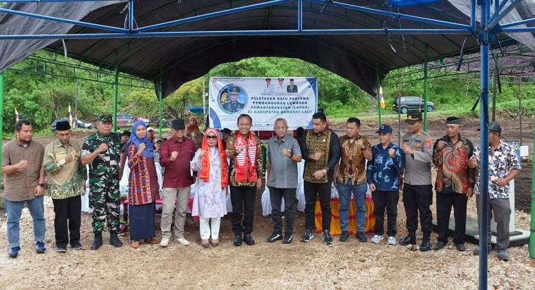 Bupati-Balut-Sofyan-Kaepa-bersama-Sekretaris-Direktorat-Jended.jpg<pf>Bupati-Balut-Sofyan-Kaepa-bersama-Sekretaris-Direktord.jpg