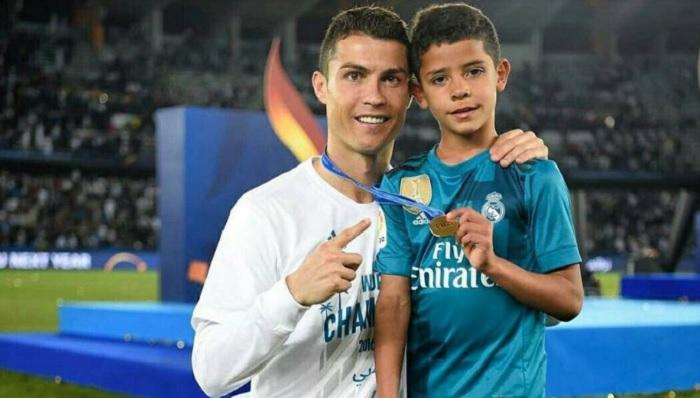 Cristiano-Ronaldo-dan-sang-putra-Cristianinho.jpg