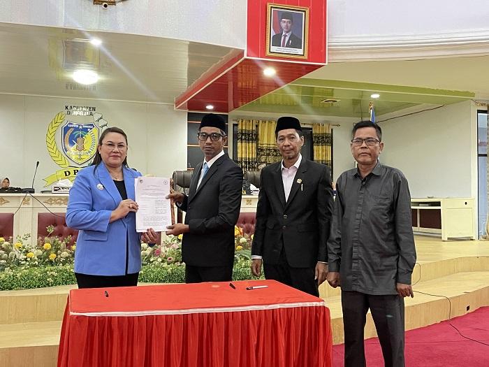 DPRD-Donggala-Sahkan-Perubahan-Perumda-Sakaya-Membangun-Menjadi-Perseroda-Donggala-Maju-Berjaya.jpg