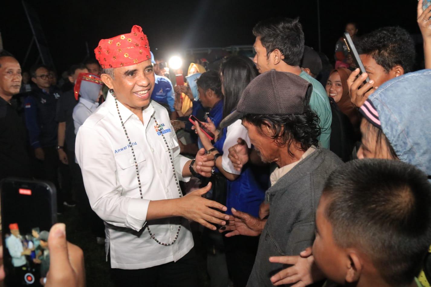 Berkat Anwar-Reny, Pedagang Kecil Ketiban Rezeki Nomplok Buat Nafkah Keluarga