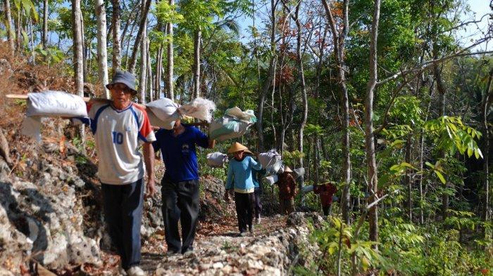 Jalan Panjang Joko Sulistyo dkk Angkat Air Gua Suruh:Putus Kekeringan,Tingkatkan Kesejahteraan Warga