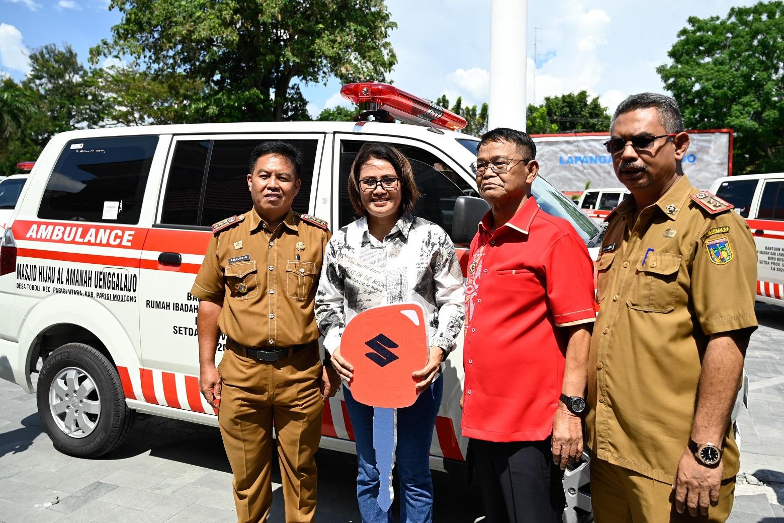 Gubernur-Sulawesi-Tengah-Rusdy-Mastura-menyerahkan-bantuan-ambulance.jpg
