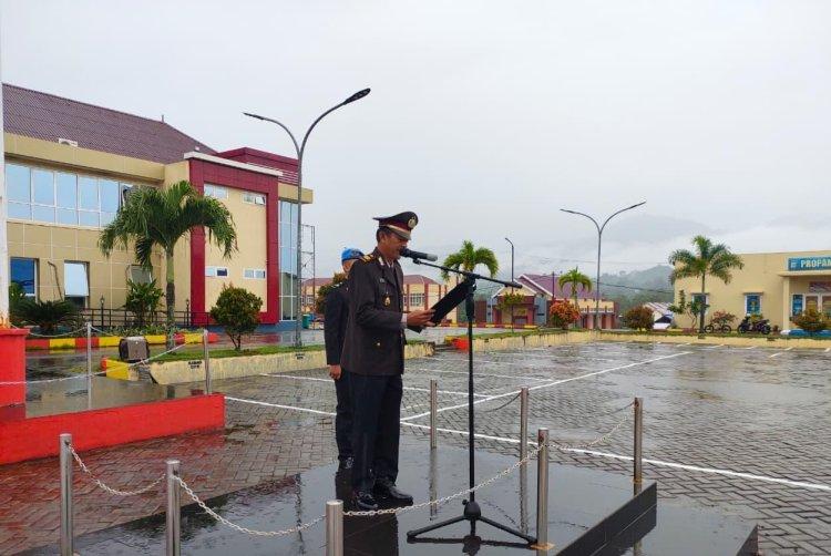 HUT ke-80 RI, Polres Morowali Kukuhkan Semangat Kebangsaan Lewat Upacara Bendera