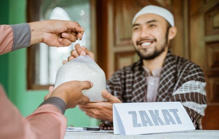 Bacaan Doa Bagi Penerima Zakat Fitrah Lengkap dengan Artinya