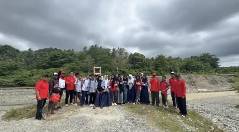 Jembatan-Penyeberangan-Rusak-di-Donggala.jpg