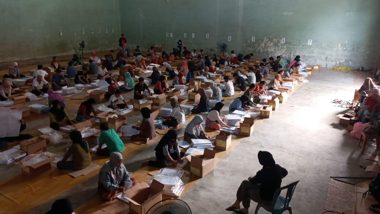 KPU Donggala Sortir Lipat 5 Jenis Surat Suara, Unggul: Besok Selesai