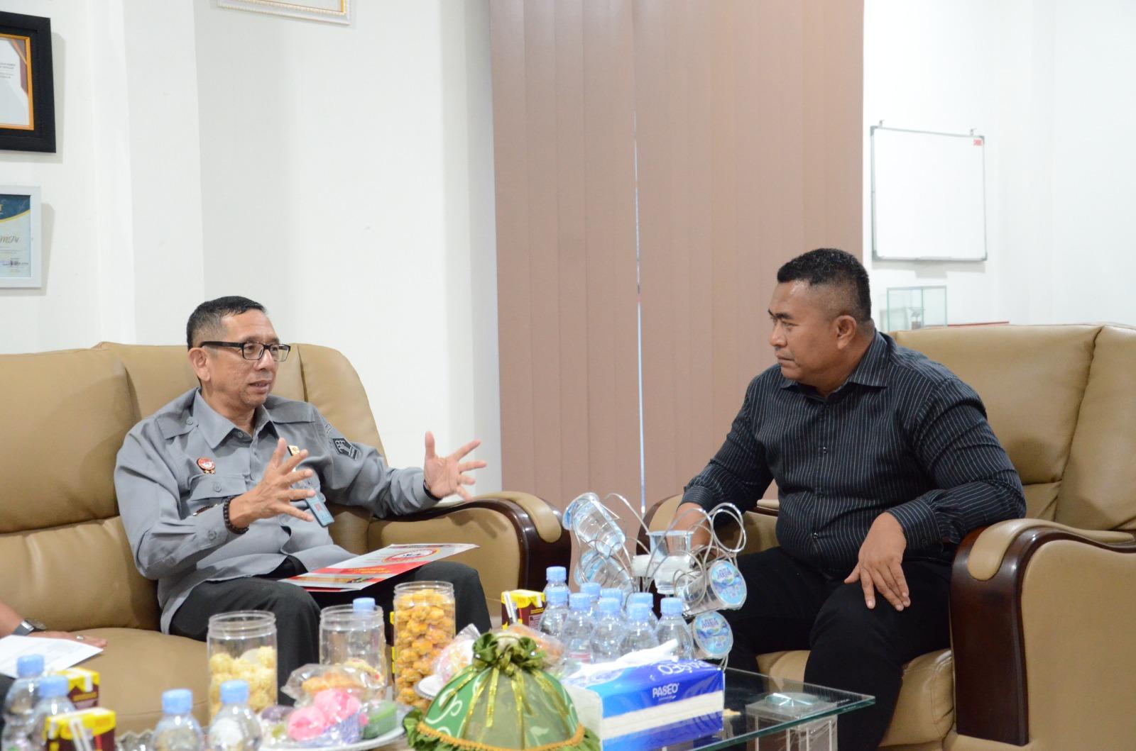 Kakanwil-Kemenkumham-Sambangi-KPU-Sulteng.jpg