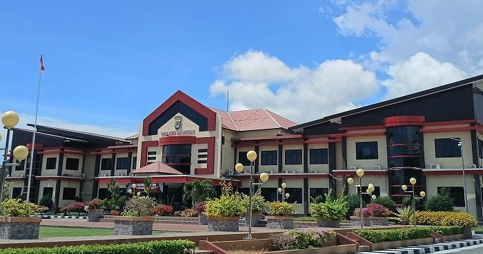 Kapolres-Tiga-Kasat-Dua-Kapolsek-Kabag-Ren-Polres-Banggai-Dimutasi.jpg