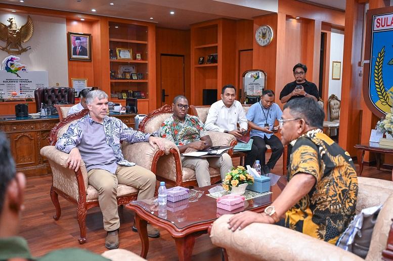 Kepala-Bidang-Politik-dan-Ekonomi-Konsulat-Jenderal-Amerika-Serikat-Kod.jpg