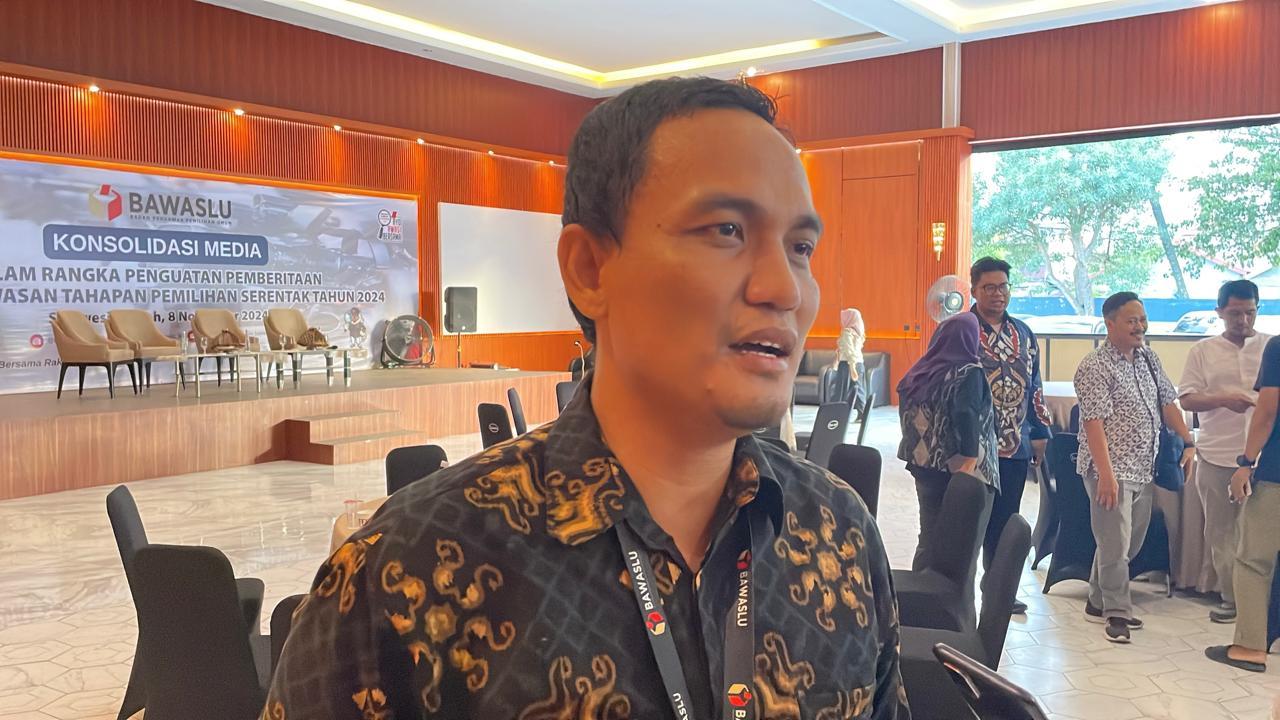 Ketua-Badan-Pengawas-Pemilu-Bawaslu-Provinsi-Sulteng-Nasrudsfghhjk.jpg