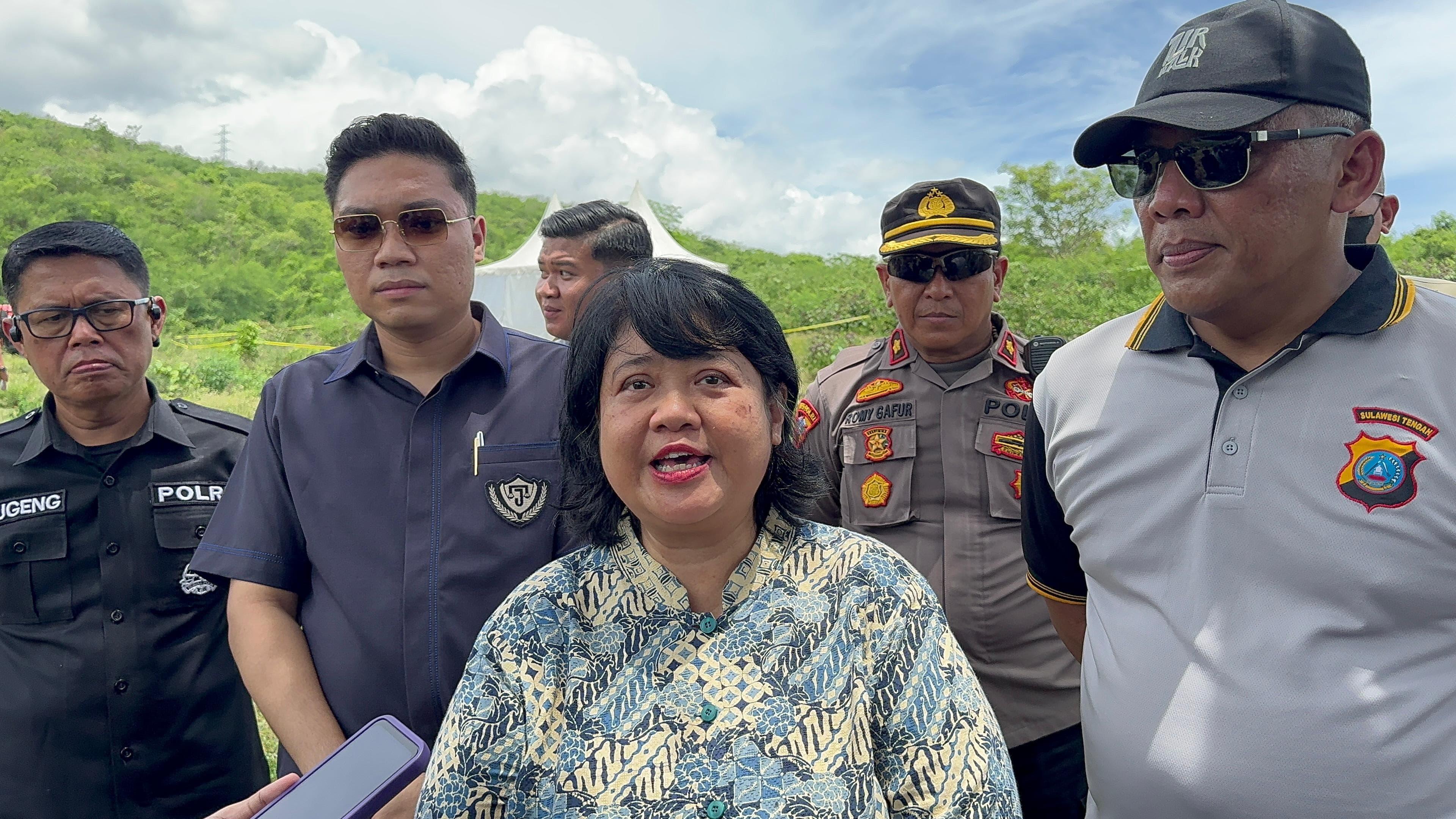 Komisioner-Komisi-Kepolisian-Nasional-Kompolnas-Poengky-Indartdf.jpg