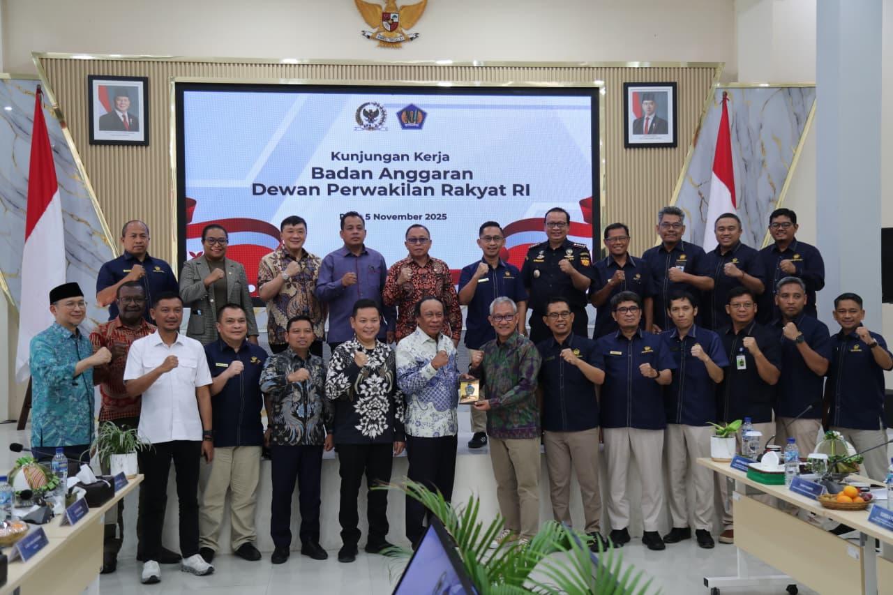 Muhidin M Said Minta Kanwil DJP Sulteng Kejar Target Penerimaan Pajak 2025