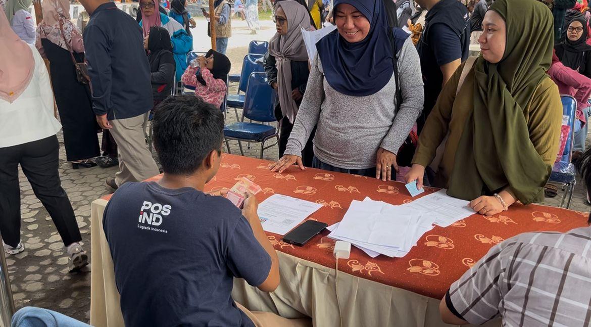 PT-Pos-Mulai-Salurkan-BLTS-Kesra-Rp900-Ribu-untuk-14460-Warga-Kota-Palu.jpg