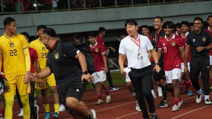 Pelatih-Timnas-Indonesia-U-19-Shin-Tae-yong-mengeluhkan-kondisi-fisik-pemainnya.jpg