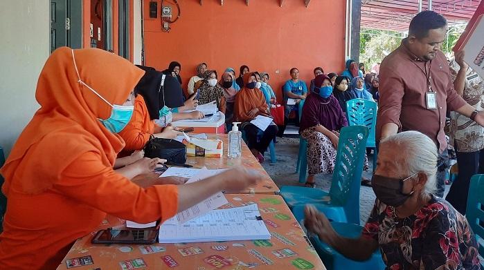 25.824 Warga Banggai Terima Bantuan Langsung Tunai BBM