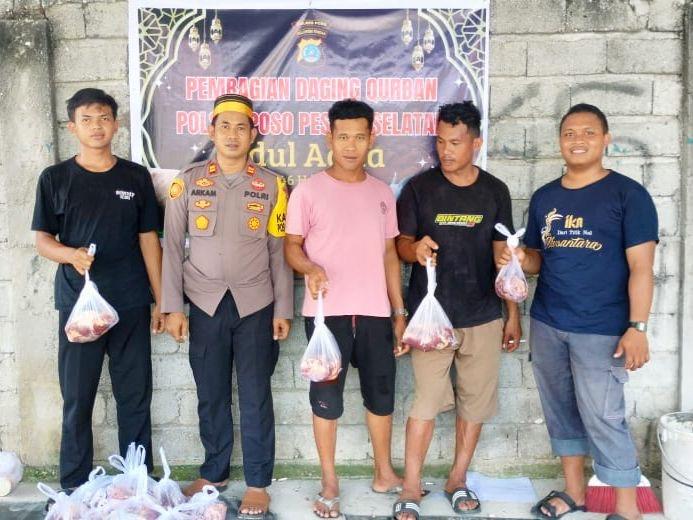 Polres-parimo-bagi-daging-kurban.jpg