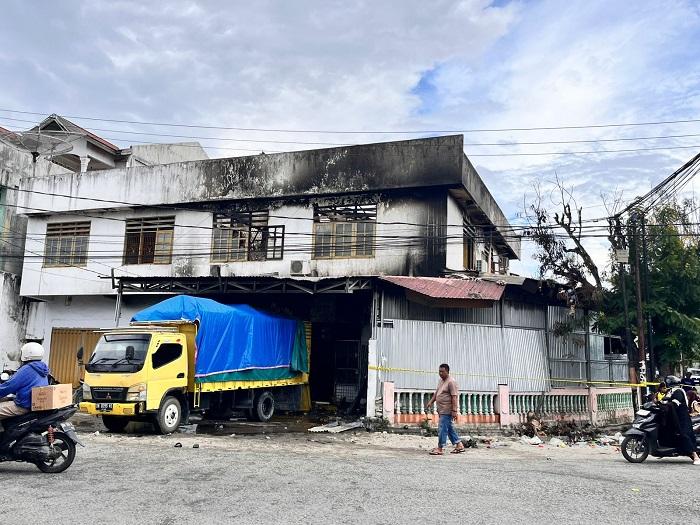 Ruko Dua Lantai di Kompleks Palu Plaza Ludes Terbakar, Pemadaman Butuh Empat Jam