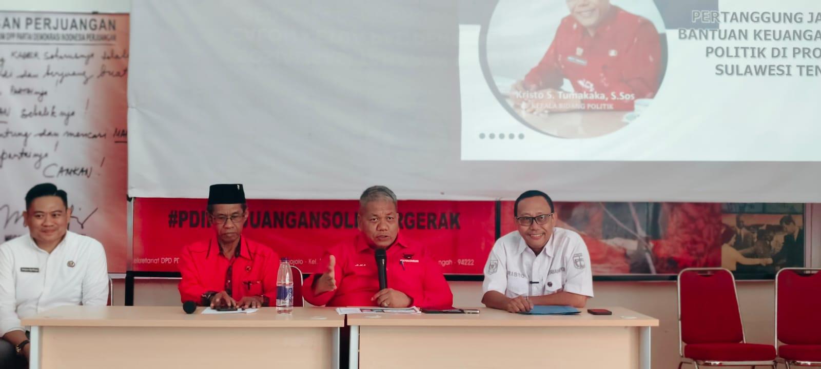 Sekretaris-PDIP-Sulteng-Dorong-Penguatan-SDM-Administrasi-Partai.jpg
