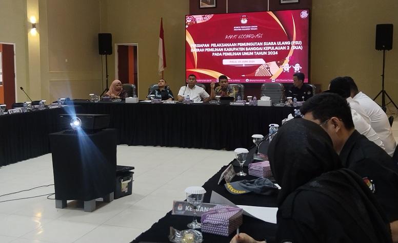 Suasana-Rapat-Koordinasi-Persiapan-PSU-Kabupad.jpg