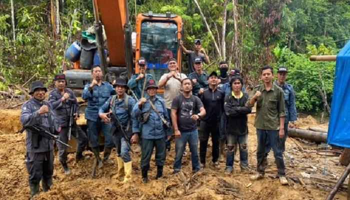 Balai Gakkum KLHK Wilayah Sulawesi Serahkan Tersangka Pemodal Tambang Emas Ilegal ke Kejari Tolitoli