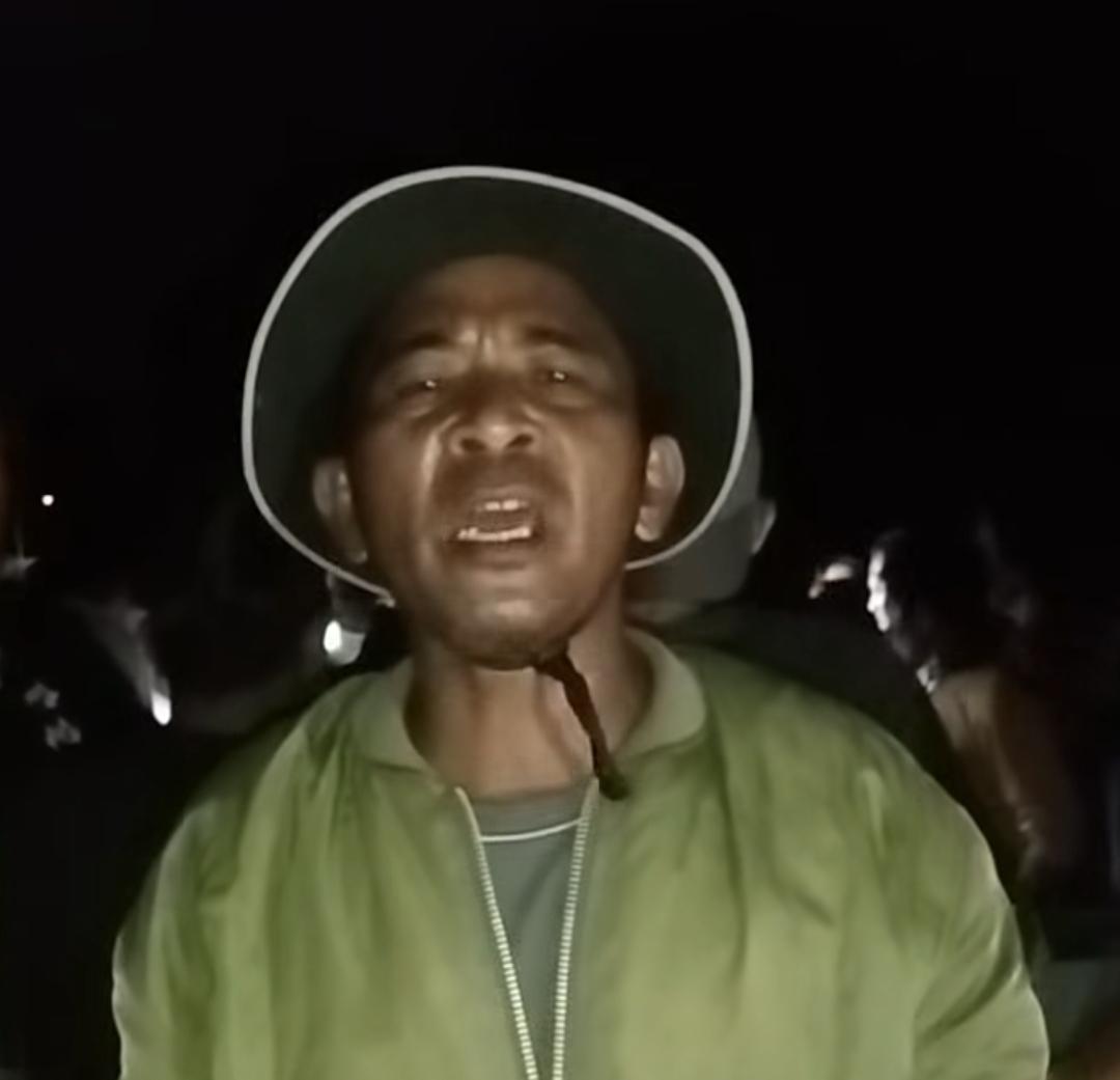 Viral-Warga-Parimo-Sampaikan-Pesan-Terbuka-ke-Gubernur-dan-Bupati-soal-Jalan-Rusak.jpg
