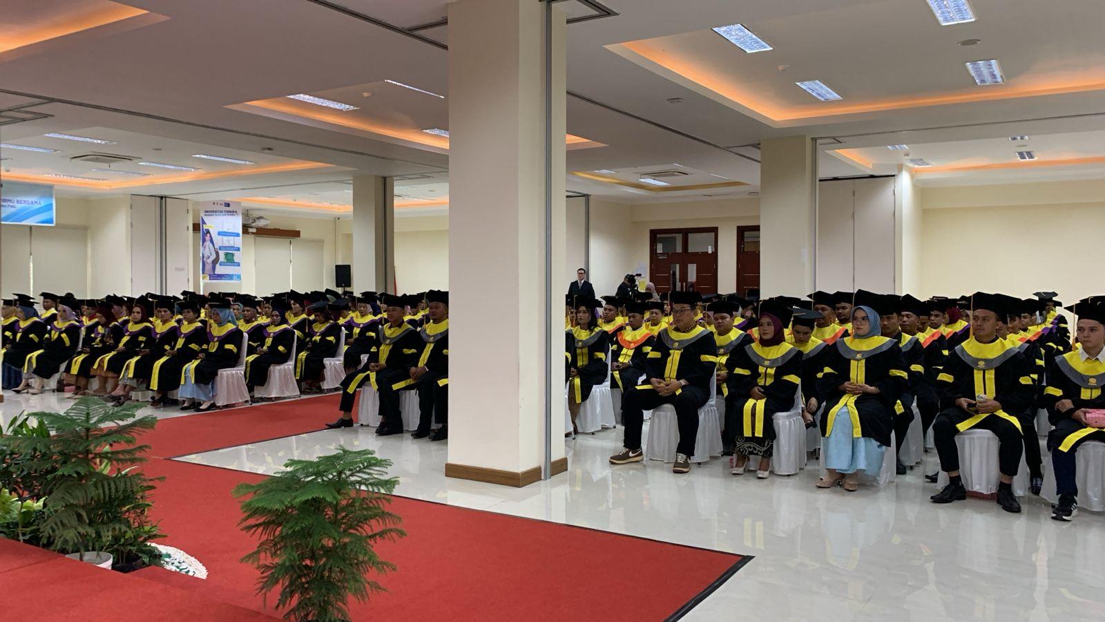 Wisuda-UT-2025-1.jpg
