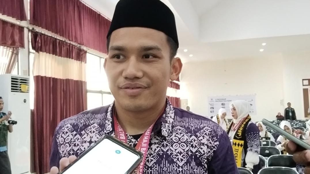 Pemain Timnas Asal Palu Witan Sulaeman Berangkat Haji 2024 Bersama Istri