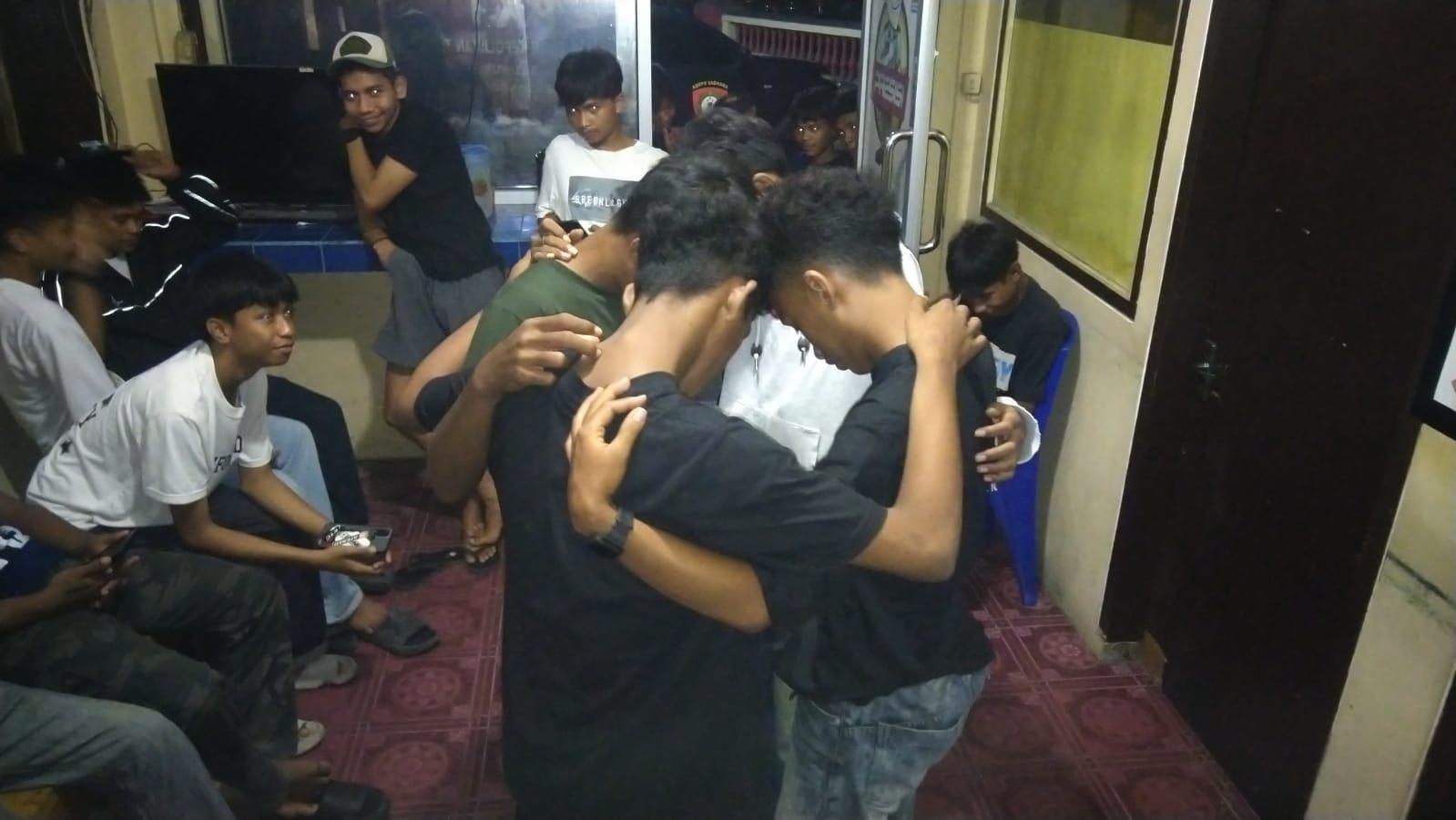 YDA89-DY89A-YD89A-Y8D9ADA.jpg
