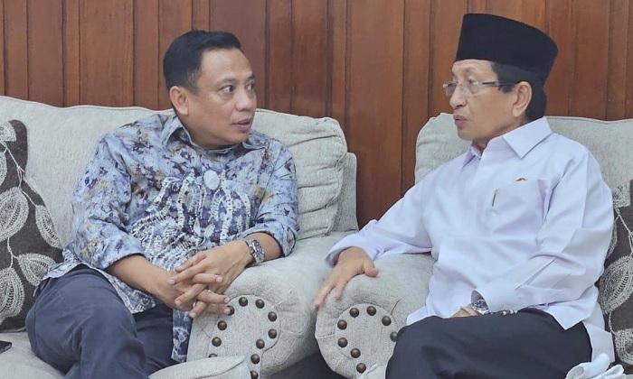 Yuslim-Patawari-dan-Nasaruddin-Umar-Diskusi.jpg