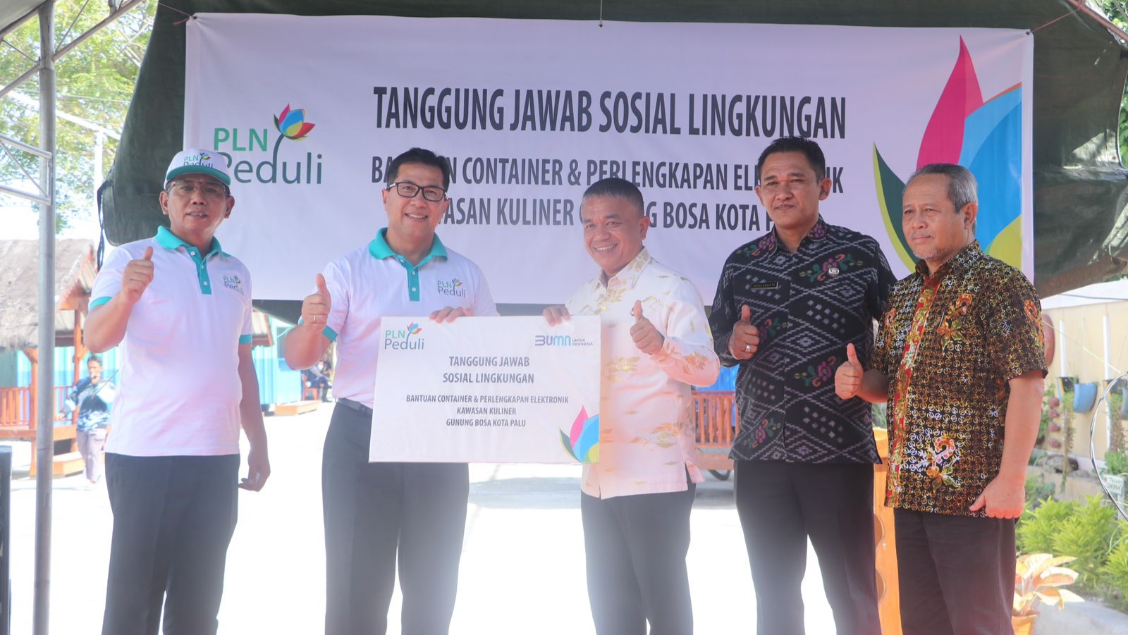 Dorong Perkembangan Sektor Mikro Kota Palu, PLN Serahkan Bantuan TJSL Bagi UMKM