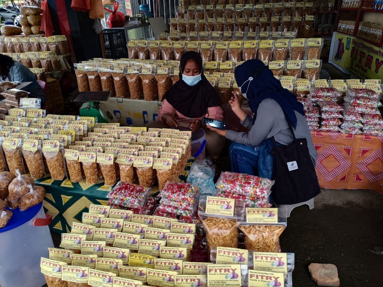 bawang-goreng-fitri-di-pasar-inpres-manonda.jpg