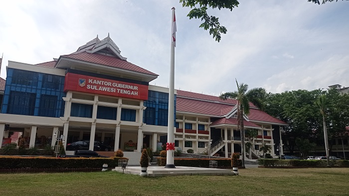 hut-sulteng-suasana-di-depan-kantor-gubernur-sulawesi-tengah-jl-sam-ratulangi-kelurahand.jpg