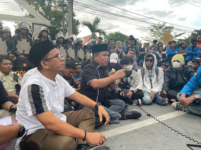 Temui Pengunjuk Rasa, Muhammad Safri: Revisi UU Minerba Harus Dikaji Ulang