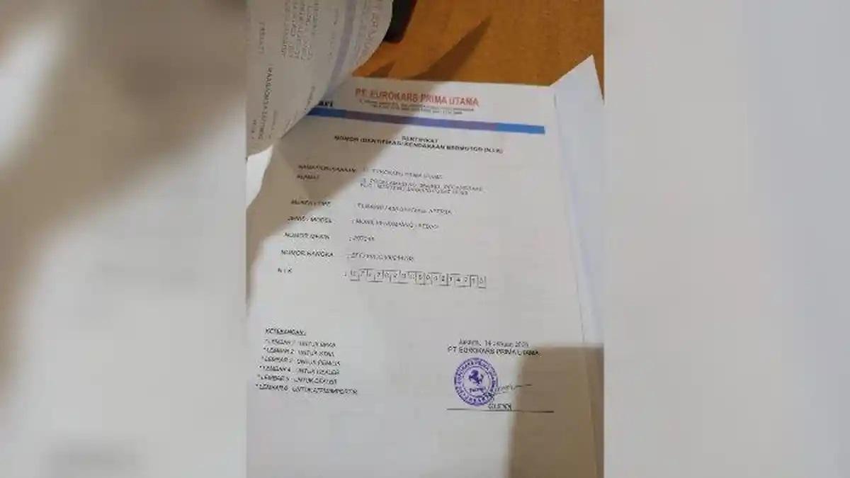 identitas-dicatut0566.jpg