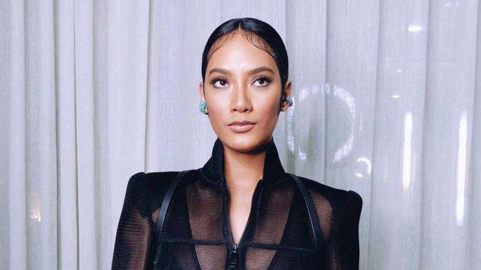 Jadi Trending setelah Unggah Cuitan Soal Antivaksin, Tara Basro Buka Suara