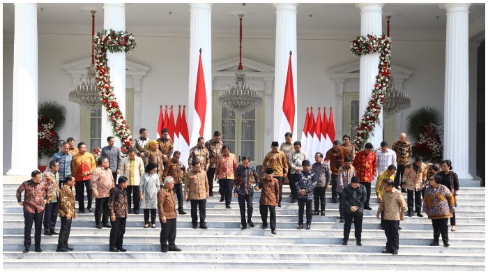 joko-widodo-didampingi-maruf-amin-mengenalkan-kabinet-indonesia-maju-1.jpg