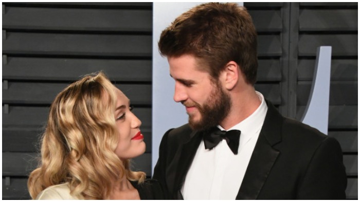 Bercerai dari Liam Hemsworth, Miley Cyrus Bantah Rumor Dirinya Berselingkuh