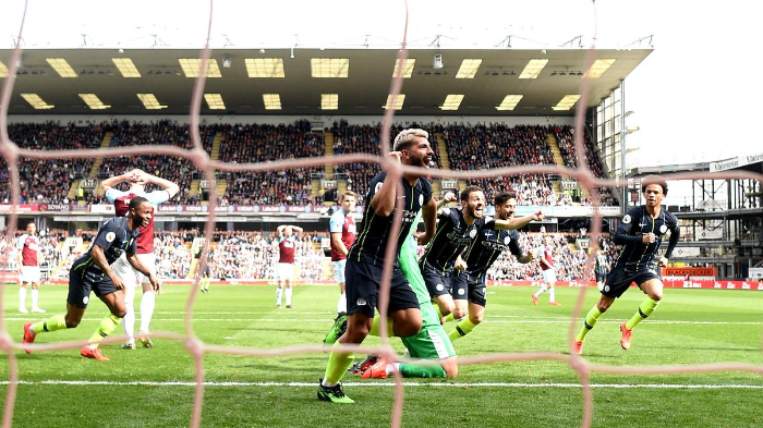 para-pemain-man-city-merayakan-golnya-ke-gawang-burnley.jpg