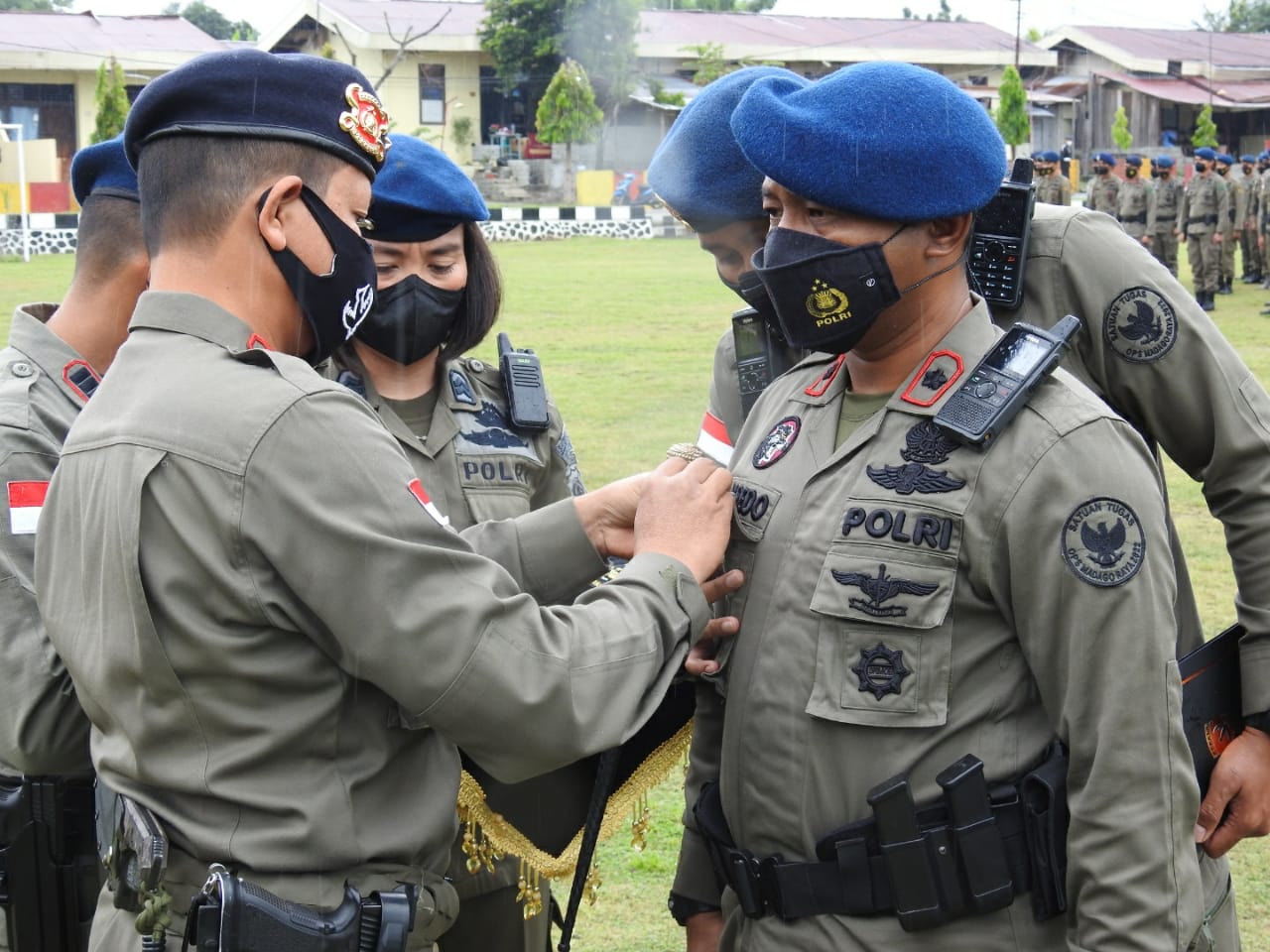 Pasukan Pemburu Teroris Poso Purna Tugas Dilepas di Tengah Guyuran Hujan