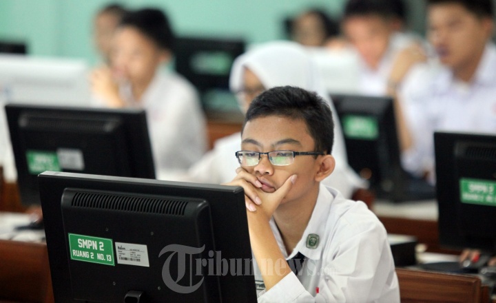 pelaksanaan-ujian-nasional-berbasis-komputer-unbk.jpg