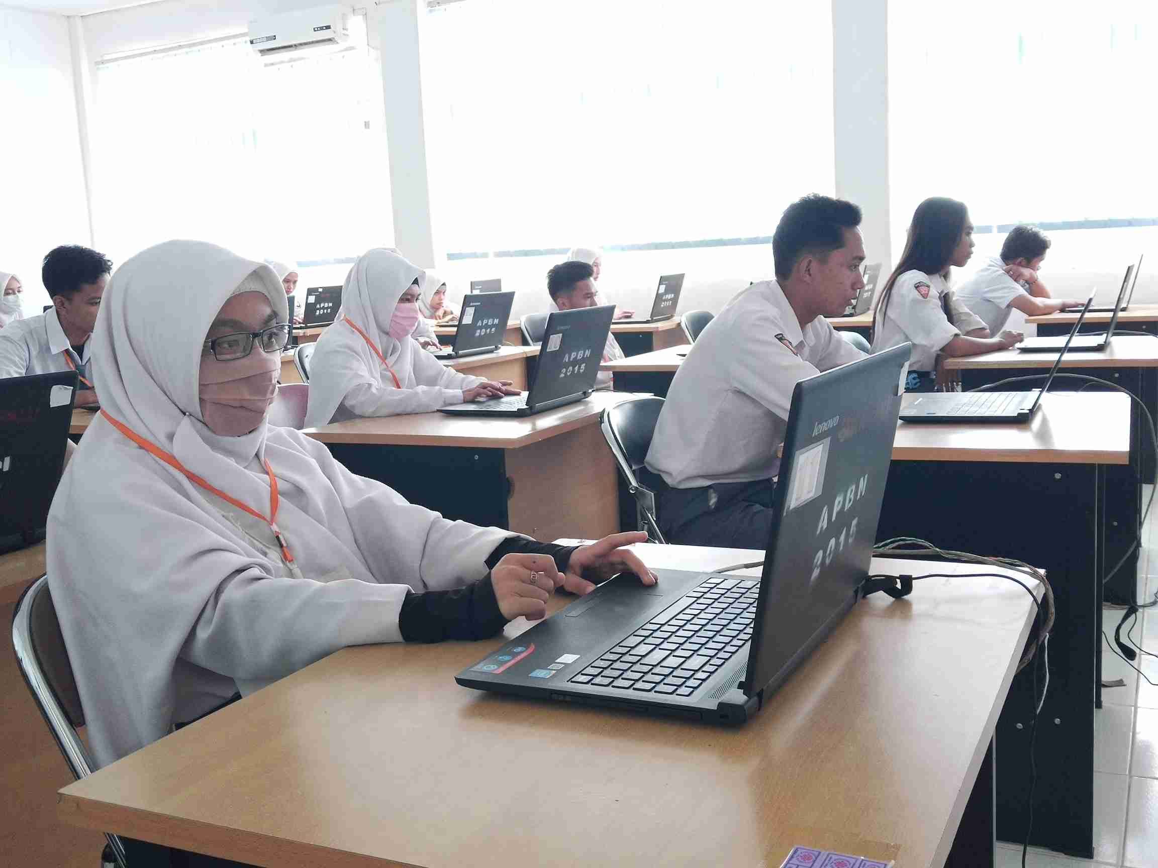 pelaksanaan-ujian-nasional.jpg