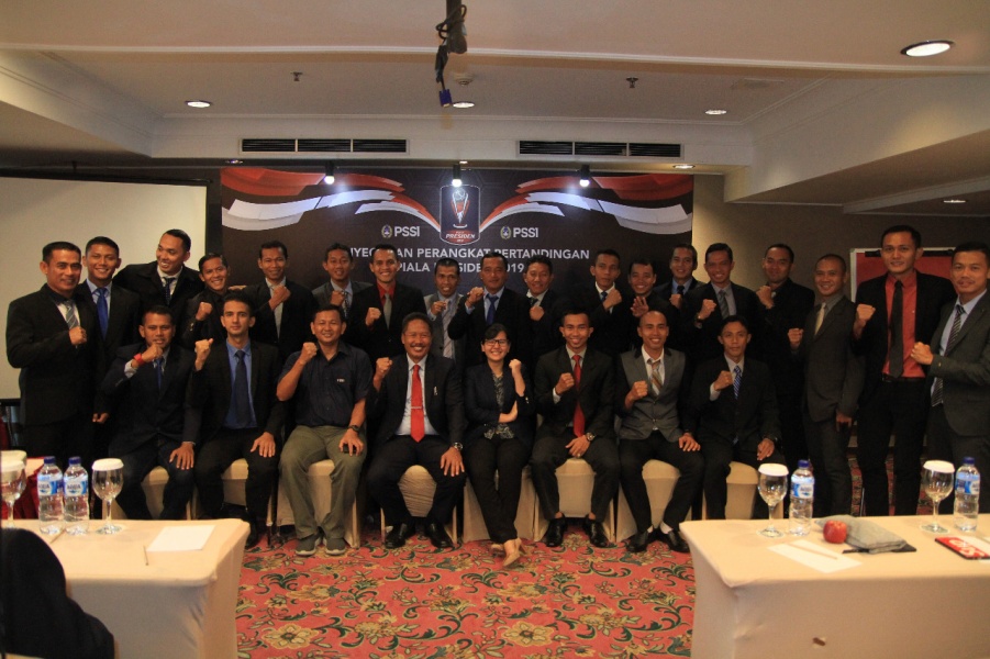 penyergaran-bagi-wasit-terpilih-yang-akan-bertugas-di-piala-presiden-2019.jpg