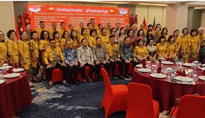 Wempy Gosal Resmi Dilantik Jadi Ketua Perhakin Kota Palu Periode 2026-2031
