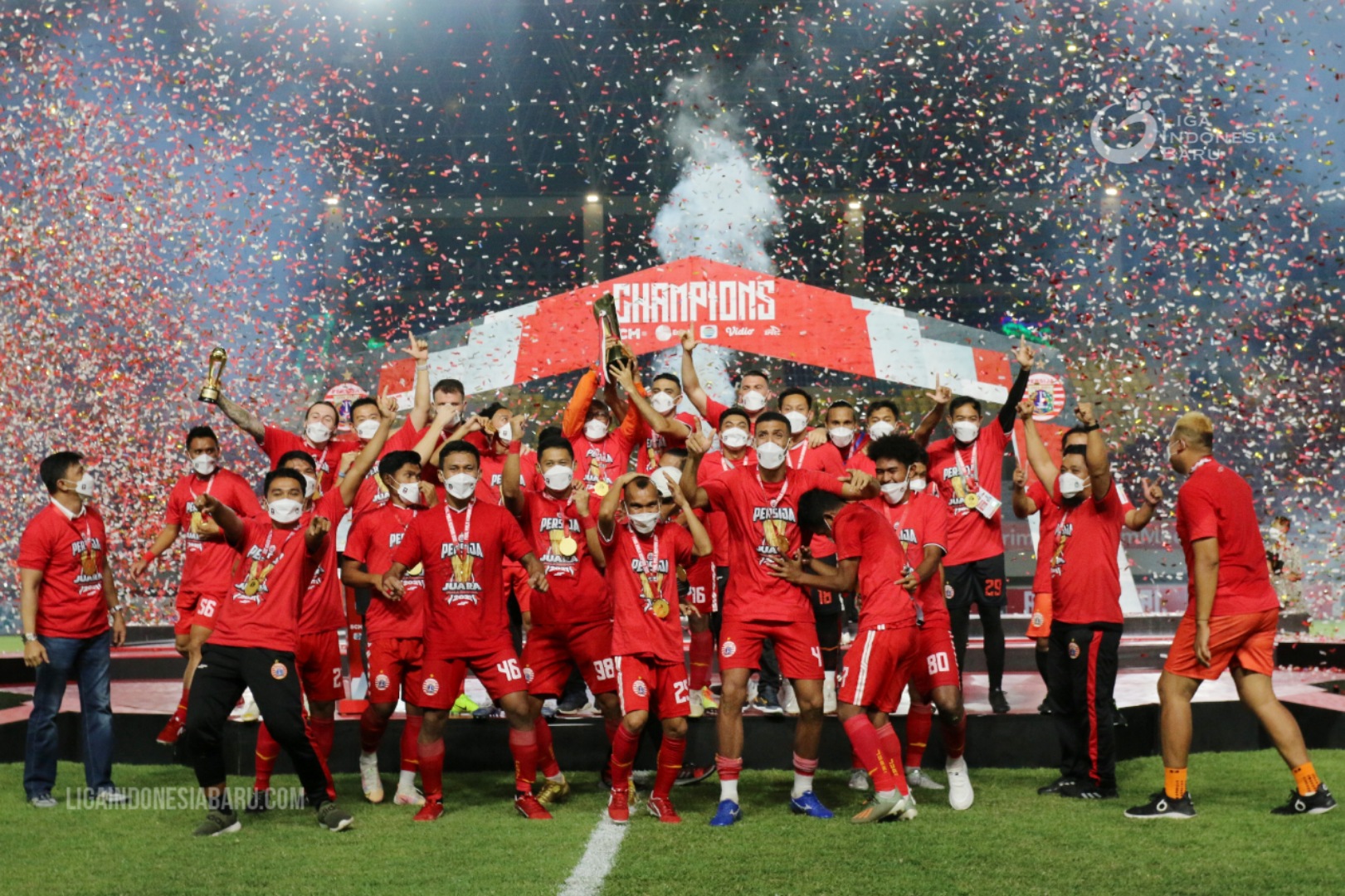 persija-jakarta-juarai-piala-menpora-2021-usai-kalahkan-persib-bandung-di-manahan-solo.jpg
