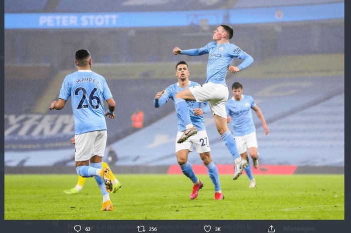 phil-foden-mencetak-gol-manchester-city-ke-gawang-brighton.jpg