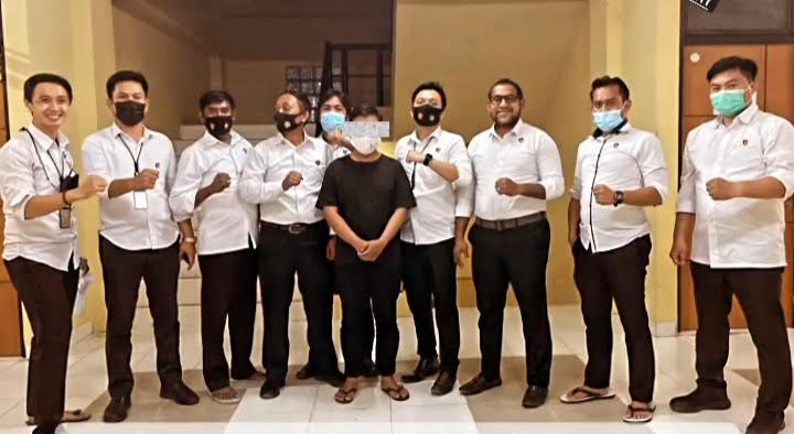 polda-sulteng-rilis-penipuang-vcs.jpg